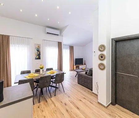 Kornelija Apartment