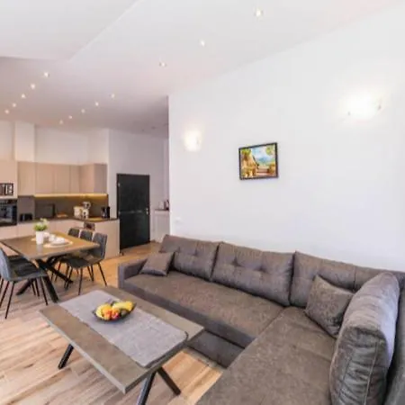 Apartamento Kornelija Kaštela