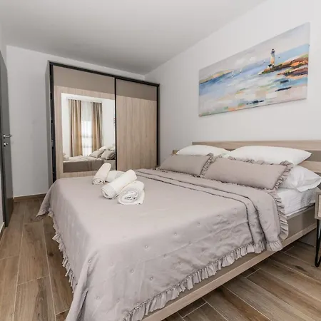Kornelija Apartment