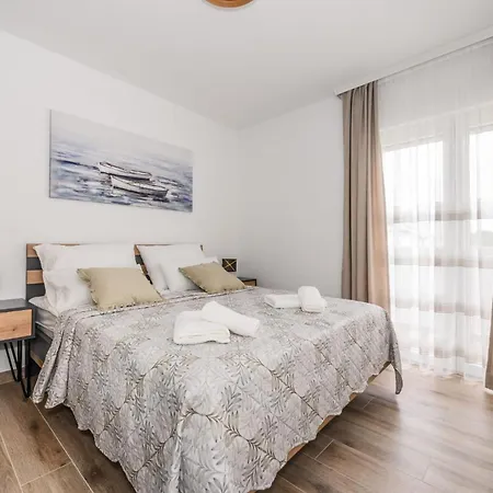 Kornelija Apartment