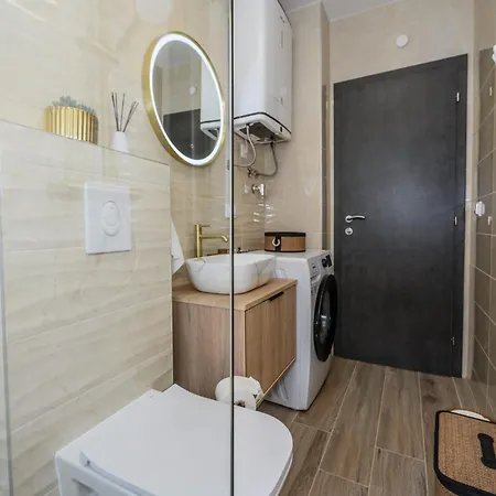 Kornelija Apartment