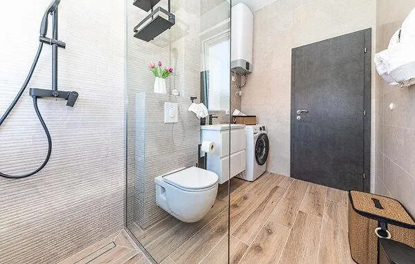 Kornelija Apartament *