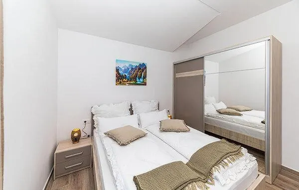 Kornelija Apartament