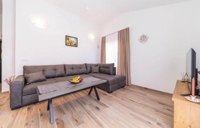 Apartament Kornelija