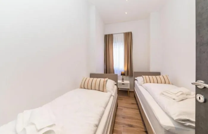 Kornelija Apartament *
