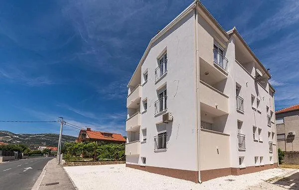 Apartament Kornelija